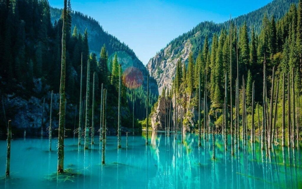 Kaindy Lake